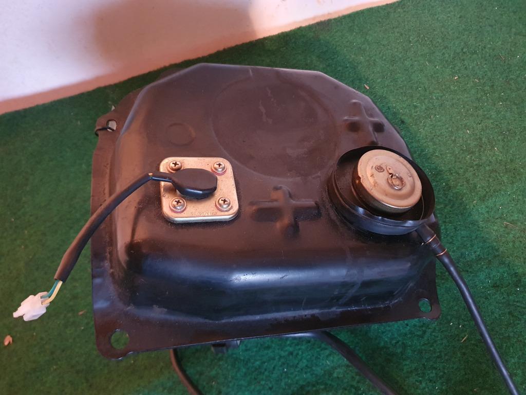 NIEUWSTAAT Benzinetank SYM Fiddle 3 50 origineel Fuel Tank, Tank, SYM, Sym, Ophalen of Verzenden