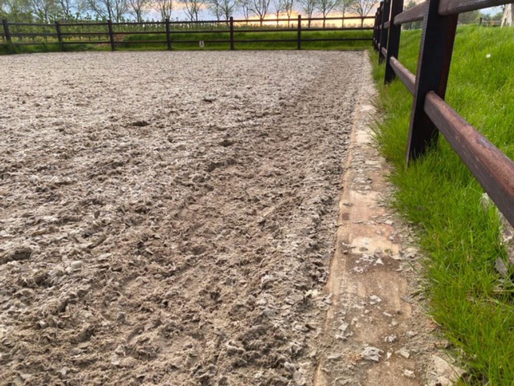 Betonnen gebruikte spoorbielzen, rijbak opsluiting, Dieren en Toebehoren, Stalling en Weidegang, Platenburg, Info@platenburg.com