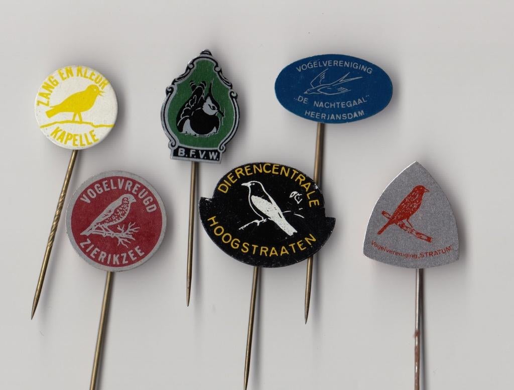 Vogel Verenigingen Heerjansdam Kapelle Zierikzee speldjes, Verzamelen, Gebruikt, Niet vindbaar, Niet vindbaar, Speldje of Pin