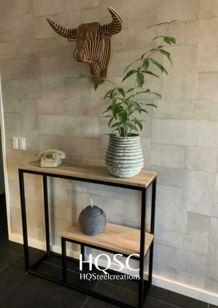 Foto 2 van Nieuwe side table op maat gemaakt met eiken hout poedercoat
