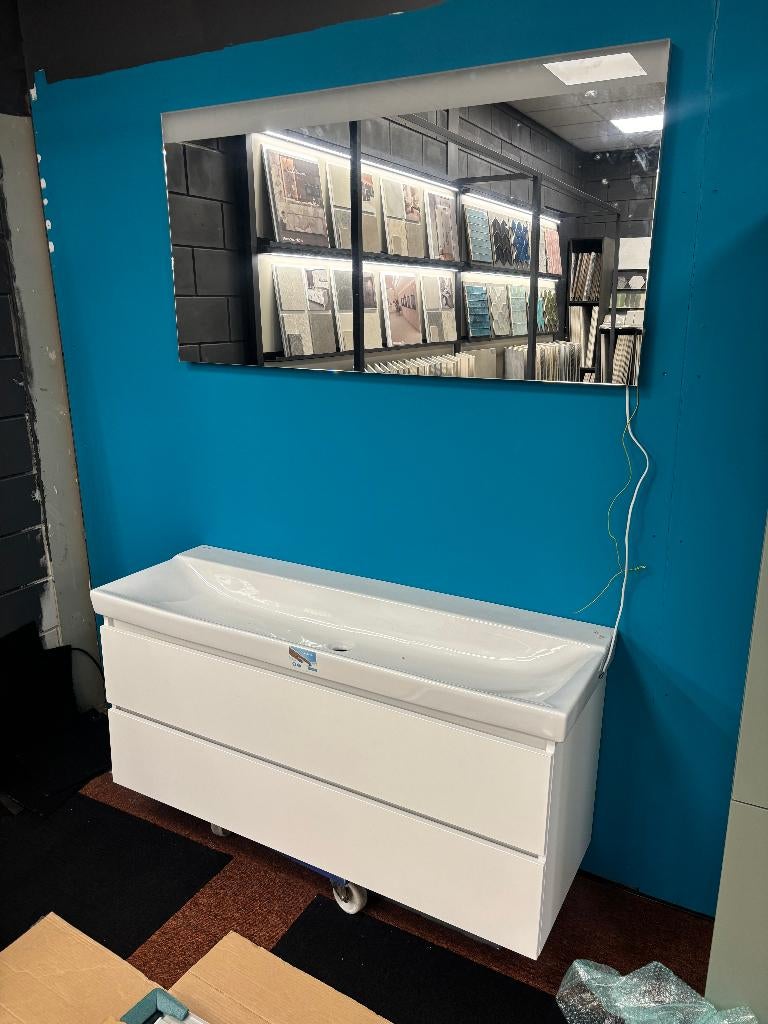 Primabad badmeubel met Xeno2 wastafel 140 cm - showmodel, Huis en Inrichting, Badkamer | Badkamermeubels, Ophalen, 100 tot 150 cm