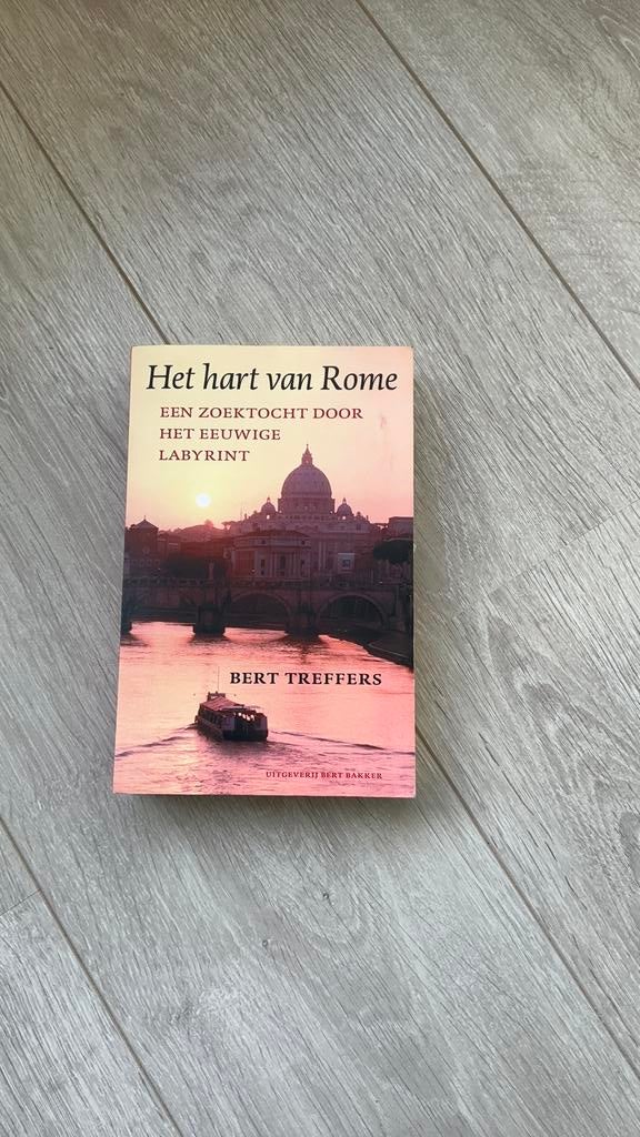 B. Treffers - Hart van Rome, Boeken, Reisgidsen, Zo goed als nieuw, Reisgids of -boek, Europa, Capitool, Ophalen of Verzenden