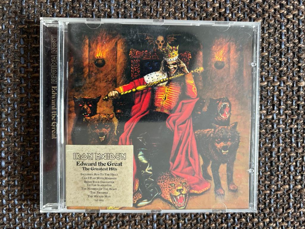 Iron Maiden - Edward The Great / The Greatest Hits, cd prima, Ophalen of Verzenden, Zo goed als nieuw
