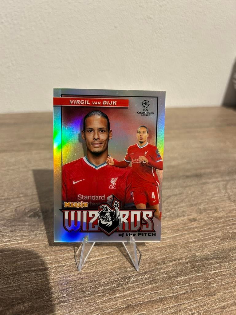 Virgil van Dijk 2020-21 Topps Merlin UCL Wizard of the Pitch, Ophalen of Verzenden, Zo goed als nieuw, Buitenlandse clubs, Spelerskaart