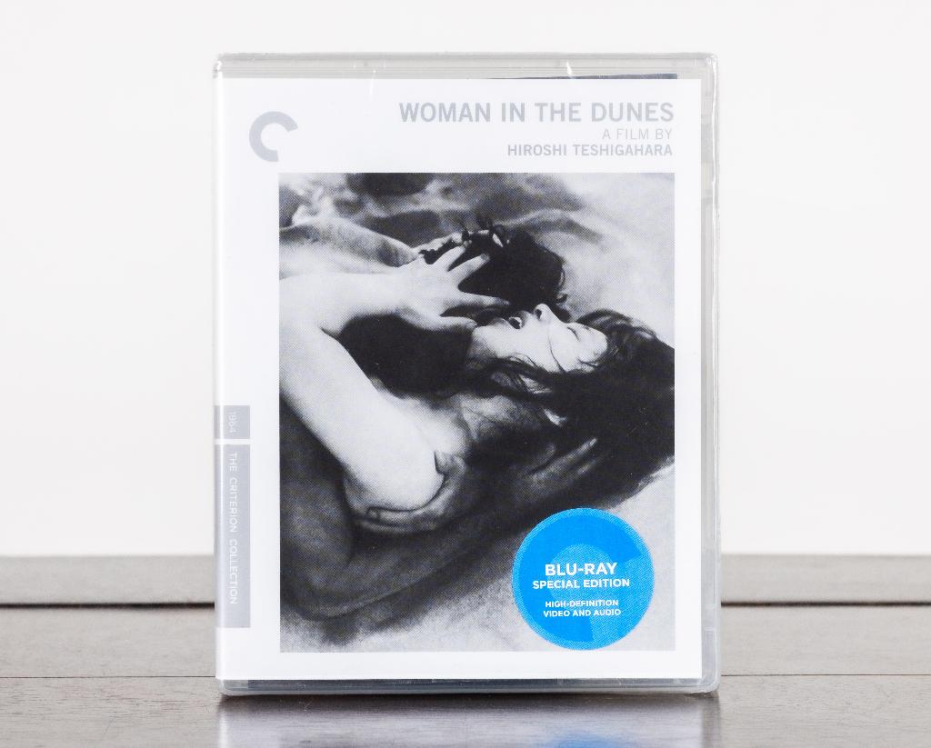 Woman in the Dunes Blu-Ray (US Import) Criterion, Cd's en Dvd's, Blu-ray, -, -, Ophalen of Verzenden, Nieuw in verpakking