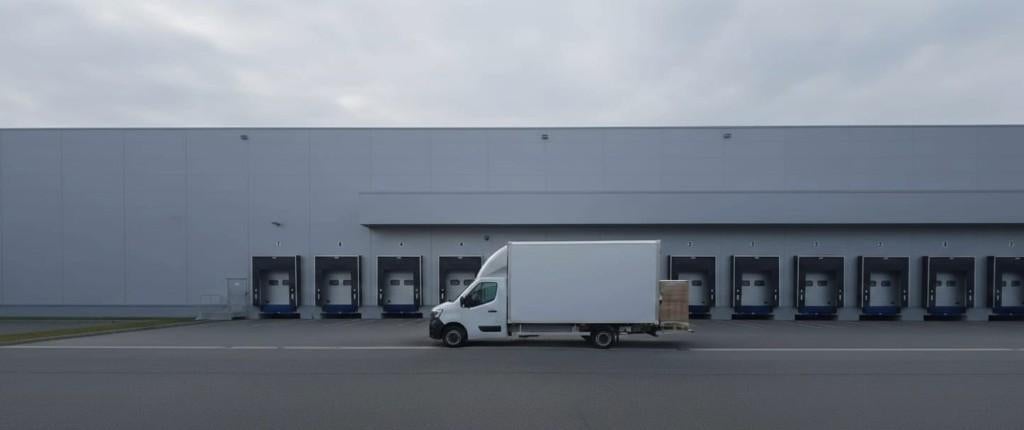 Bakwagen met chauffeur voor palletvervoer in heel Nederland, Koeriersdiensten