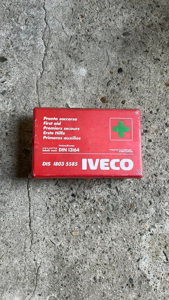 Verbanddoos nieuw, Ophalen, Nieuw