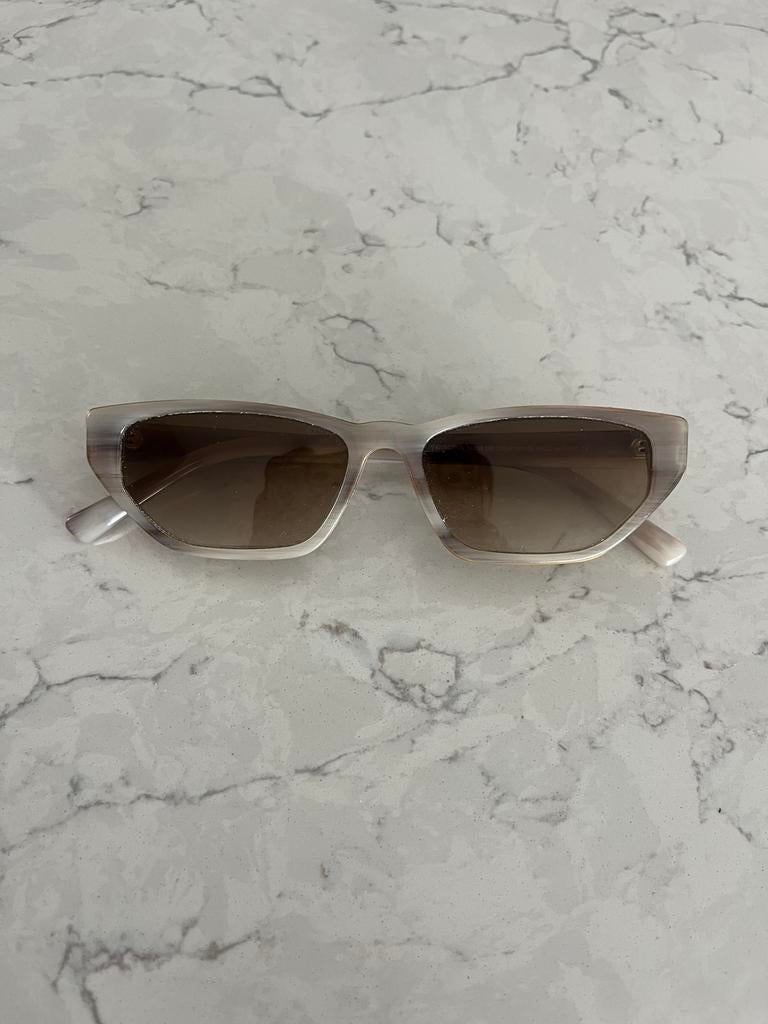 CHARLES & KEITH Zonnebril, Overige merken, Zonnebril, Beige, Ophalen of Verzenden