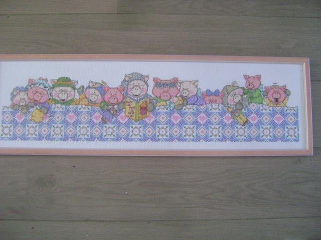 mooi geborduurd kinderkamer schilderij rose lijst, Ophalen of Verzenden, Zo goed als nieuw, Wanddecoratie