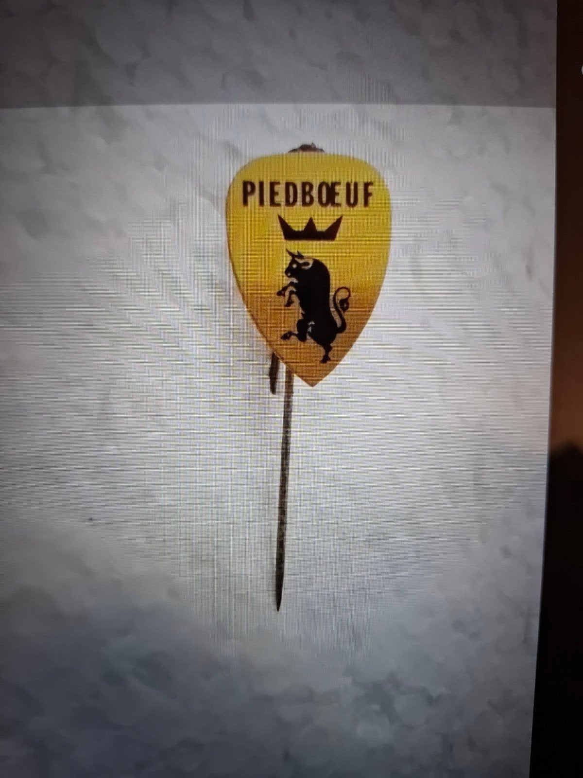 Speldje Piedboeuff bier, Ophalen of Verzenden, Zo goed als nieuw, Merk, Speldje of Pin