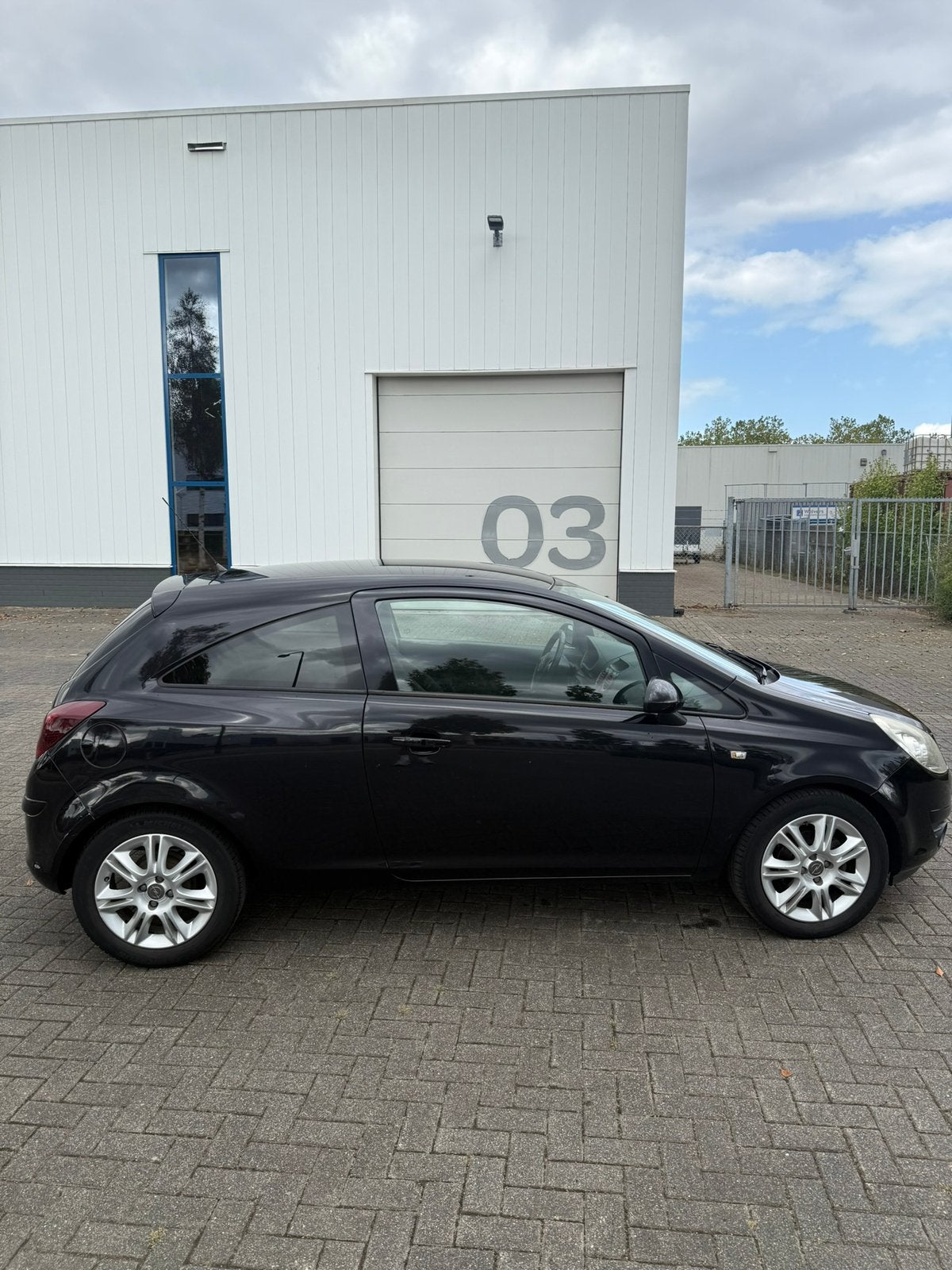Foto 14 van Opel Corsa 1.2 86PK | 2010 | €1.295 | Zonder APK