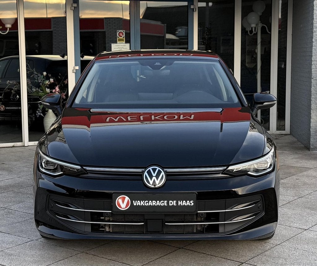 Volkswagen GOLF 1.5 eTSI Life Edition, Auto's, Volkswagen, 12 maanden, 1498 cc, 4 cilinders, Leder en Stof
