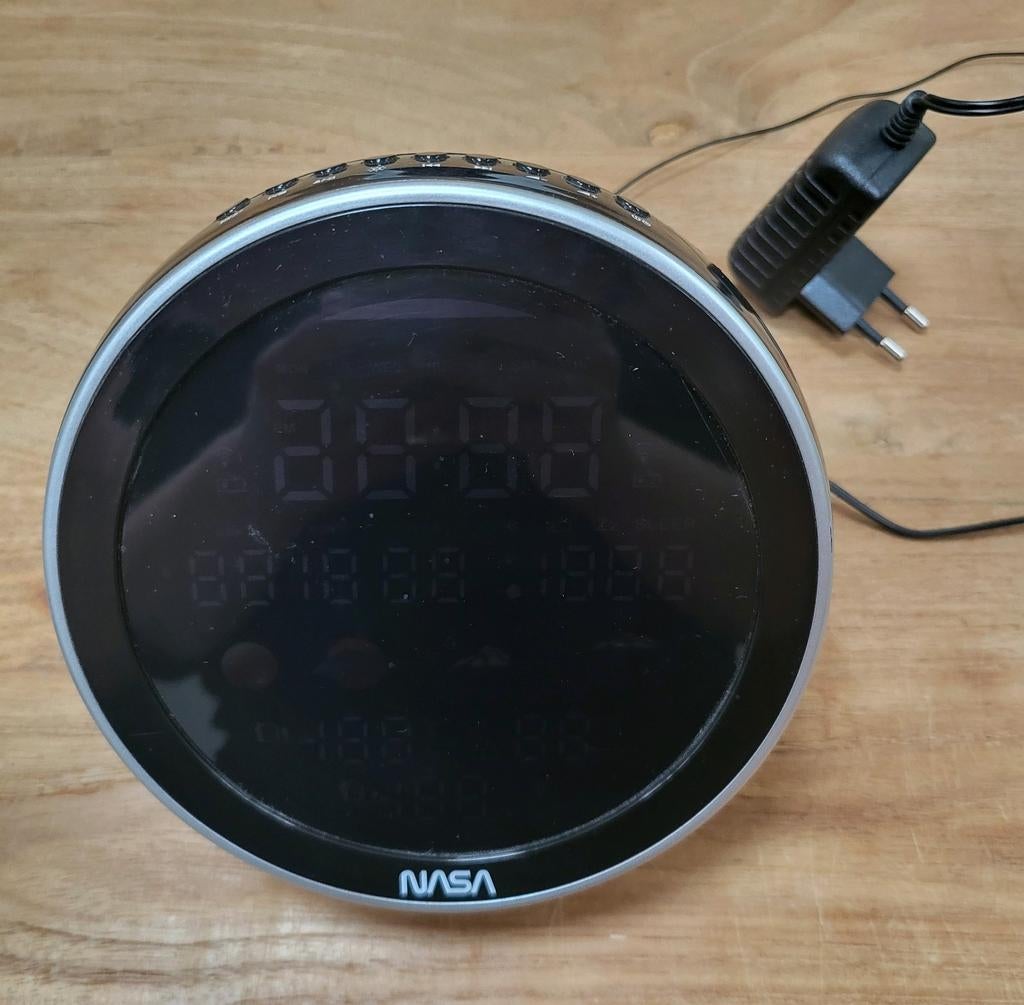 NASA Wekker met Radio, Ophalen, Zo goed als nieuw, Digitaal