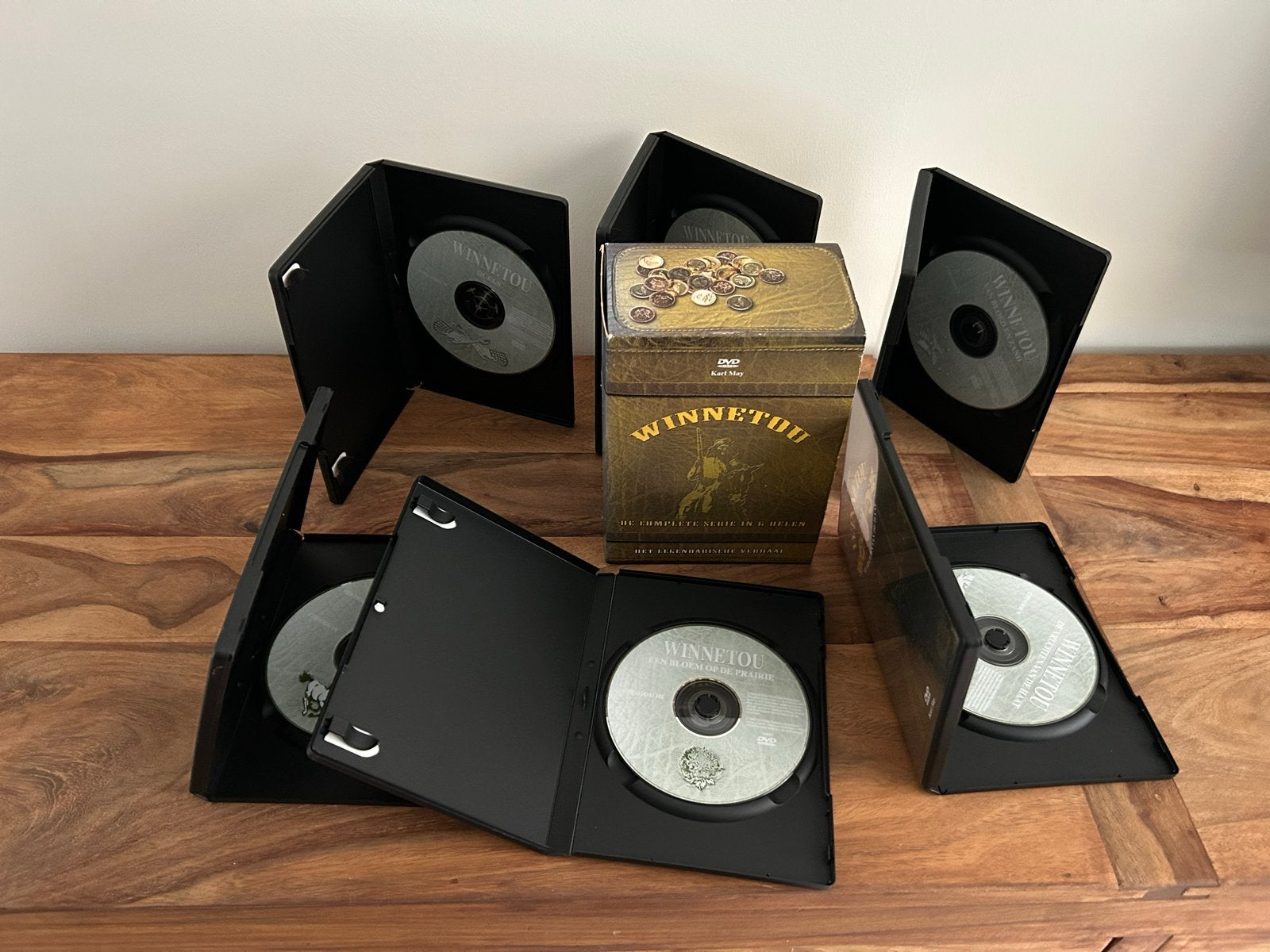 Winnetou - De Complete Serie in 6 Delen DVD Boxset, Vanaf 6 jaar, Ophalen of Verzenden, Zo goed als nieuw
