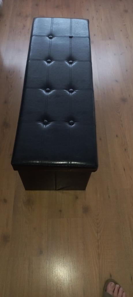 Zwarte opbergbank, wordt aangeboden zonder inhoud, Ophalen, Modern, Klassiek, Kunststof, Minder dan 75 cm