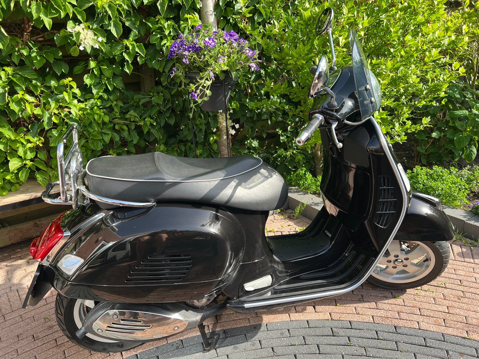 Vespa GTS 250 i.e., Ophalen, Zo goed als nieuw, Benzine, Overige modellen