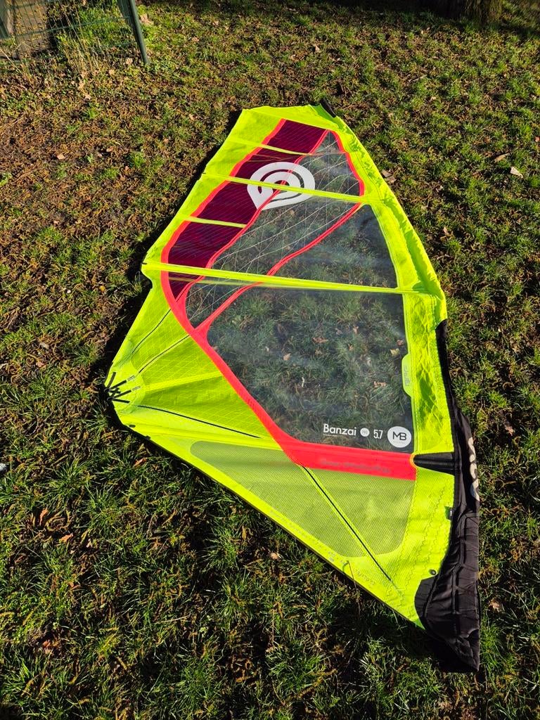 Goya Banzai Pro 5.7 powerwave zeil, Watersport en Boten, Windsurfen, Ophalen, Gebruikt