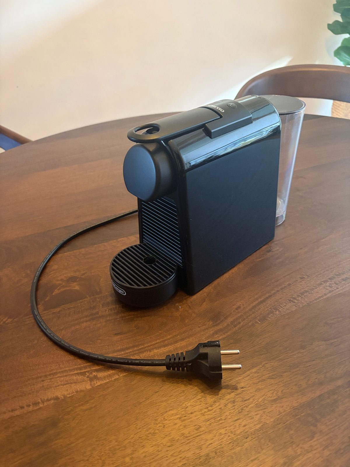 Nespresso Essenza Mini De Longhi - Zo goed als nieuw, Witgoed en Apparatuur, Ophalen, Espresso apparaat, Zo goed als nieuw, 1 kopje