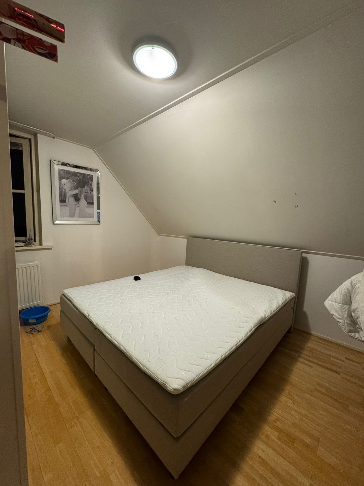 Kingsize bed met matras - Zo goed als nieuw, Huis en Inrichting, Ophalen, Tweepersoons, Zo goed als nieuw, 180 cm