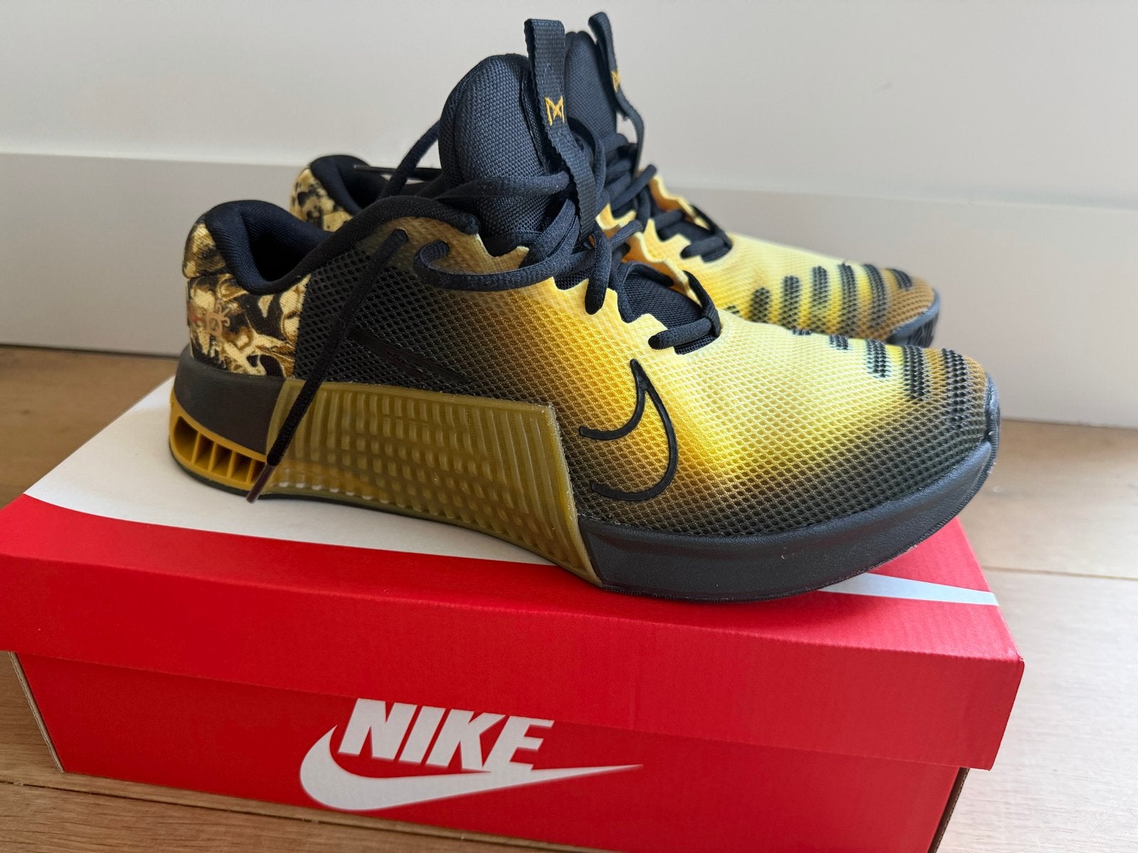 Nike Metcon 9 trainingsschoenen - Zwart/Geel - Maat 44.5, Kleding | Heren, Schoenen, Ophalen of Verzenden, Nieuw, Zwart, Sneakers of Gympen