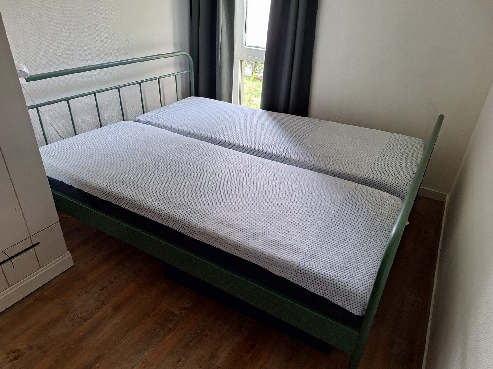 Tweepersoonsbed met lattenbodems en eventueel matrassen, Huis en Inrichting, Ophalen, Modern, Industrieel, Tweepersoons, 200 cm