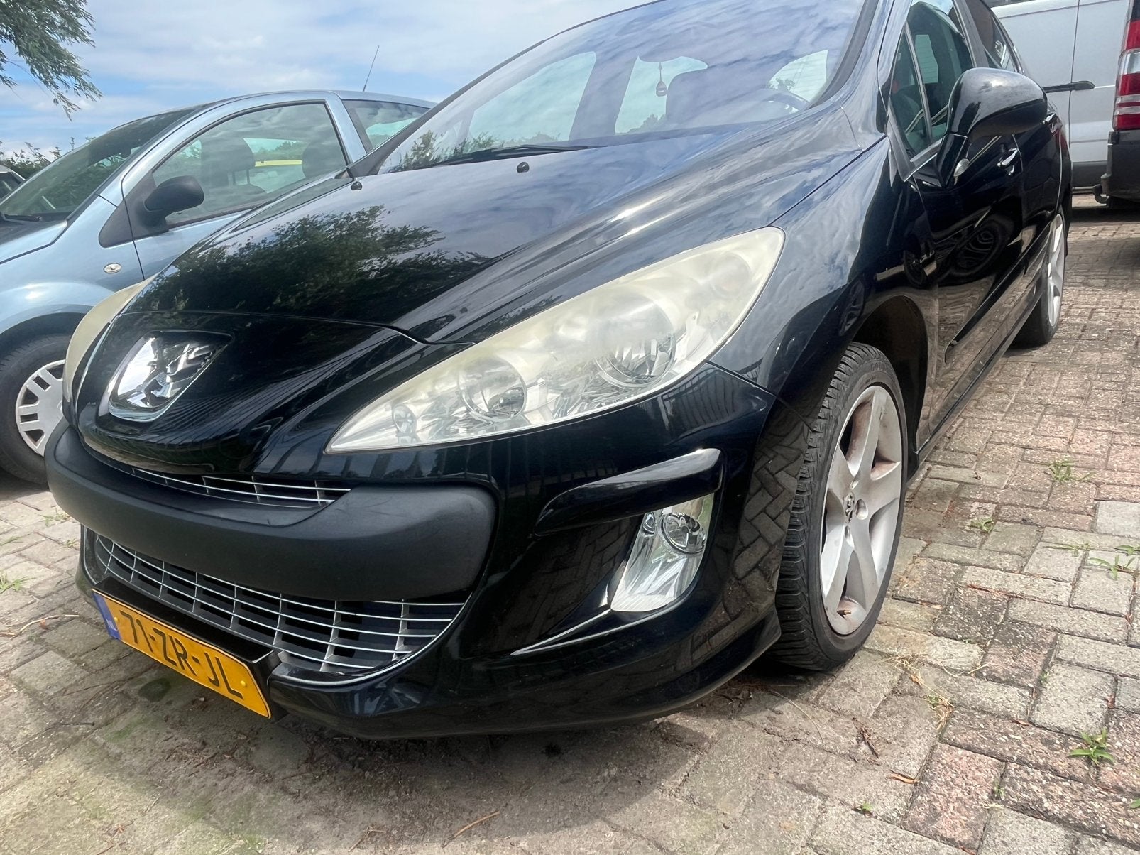 Peugeot 308 1.6 VTi 2008 trekhaak, leer, navi. met schade, Auto's, Voorwielaandrijving, 15 km/l, 680 kg, 4 cilinders