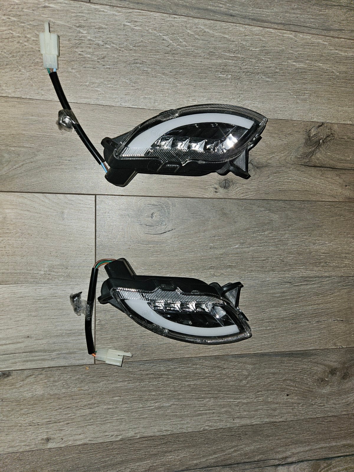 IVA Lux LED knipperlichten voor + achter – complete sets
IVA, Ophalen of Verzenden, Gebruikt, Overige typen