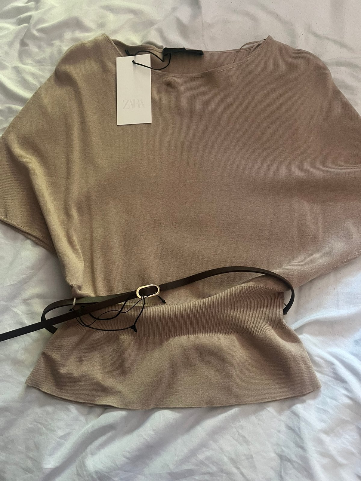 Nieuw zara top met riempje s, Kleding | Dames, Ophalen of Verzenden, Zo goed als nieuw, Zonder mouw