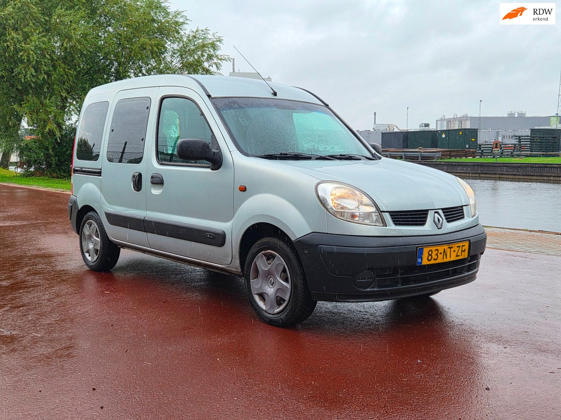 Renault Kangoo 1.6-16V Privilège, Auto's, Gebruikt, 49 €/maand, Origineel Nederlands, Bedrijf
