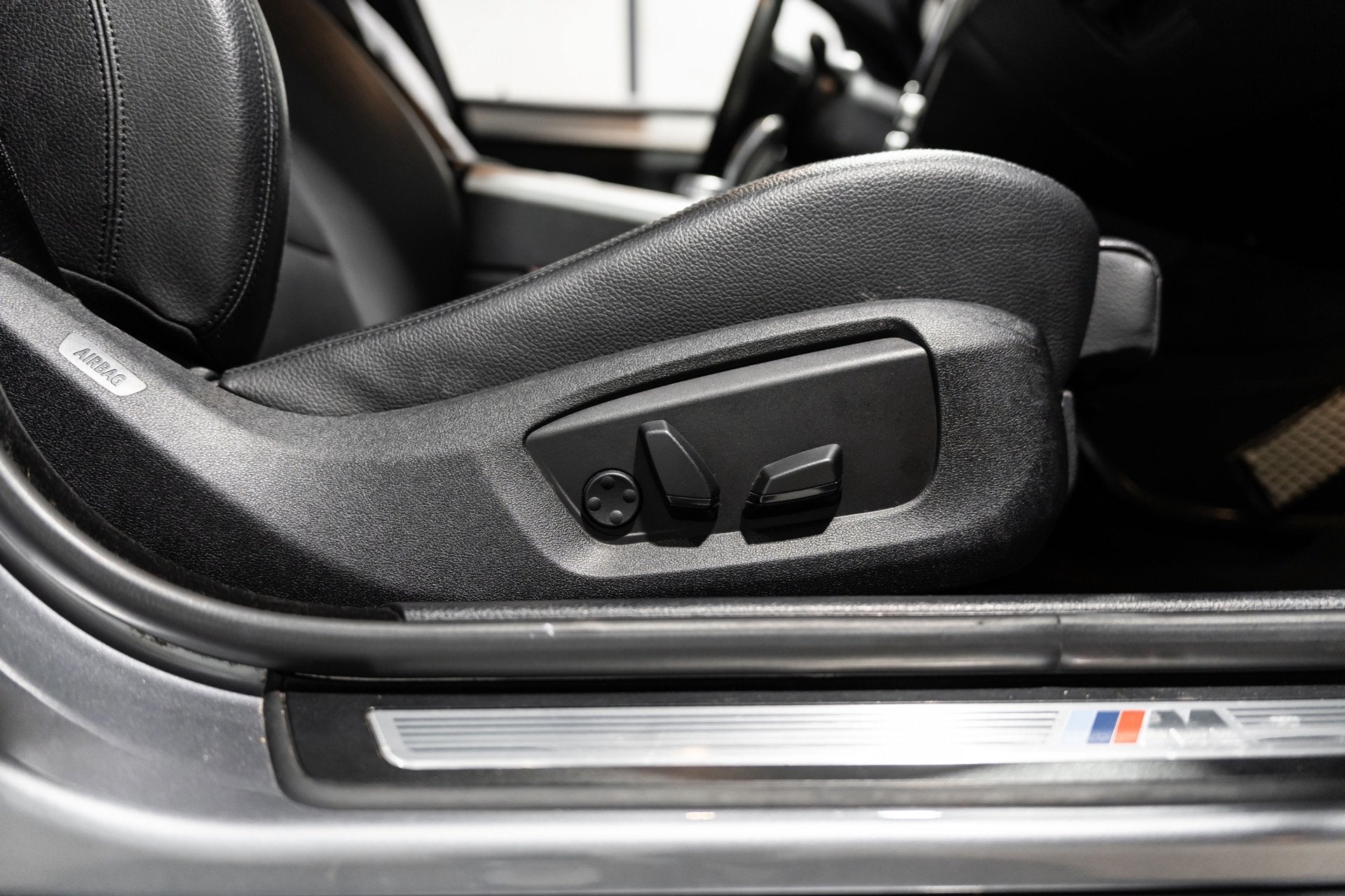 Foto 23 van BMW 5-serie High Executive M Sport | HUD | ACC | Leder | Aut
