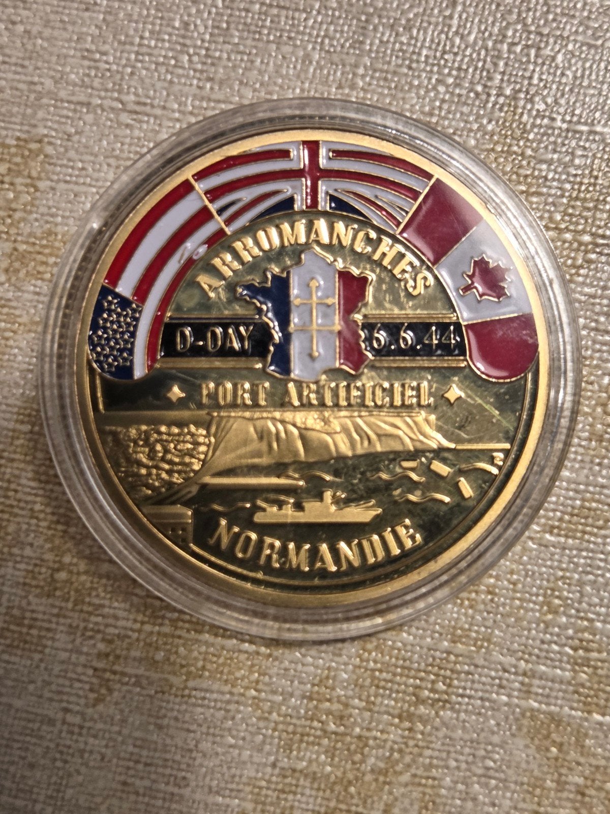 D-Day Normandie Herdenkingsmunt - Goudkleurig, Ophalen of Verzenden