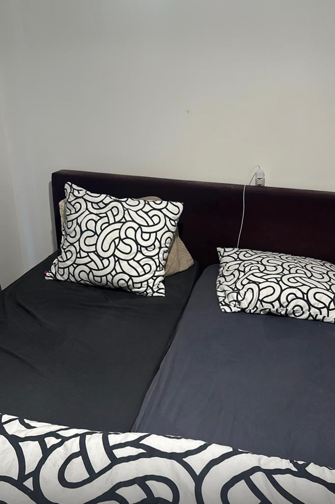 Gratis boxspring, Bruin, Tweepersoons, Ophalen of Verzenden, Zo goed als nieuw
