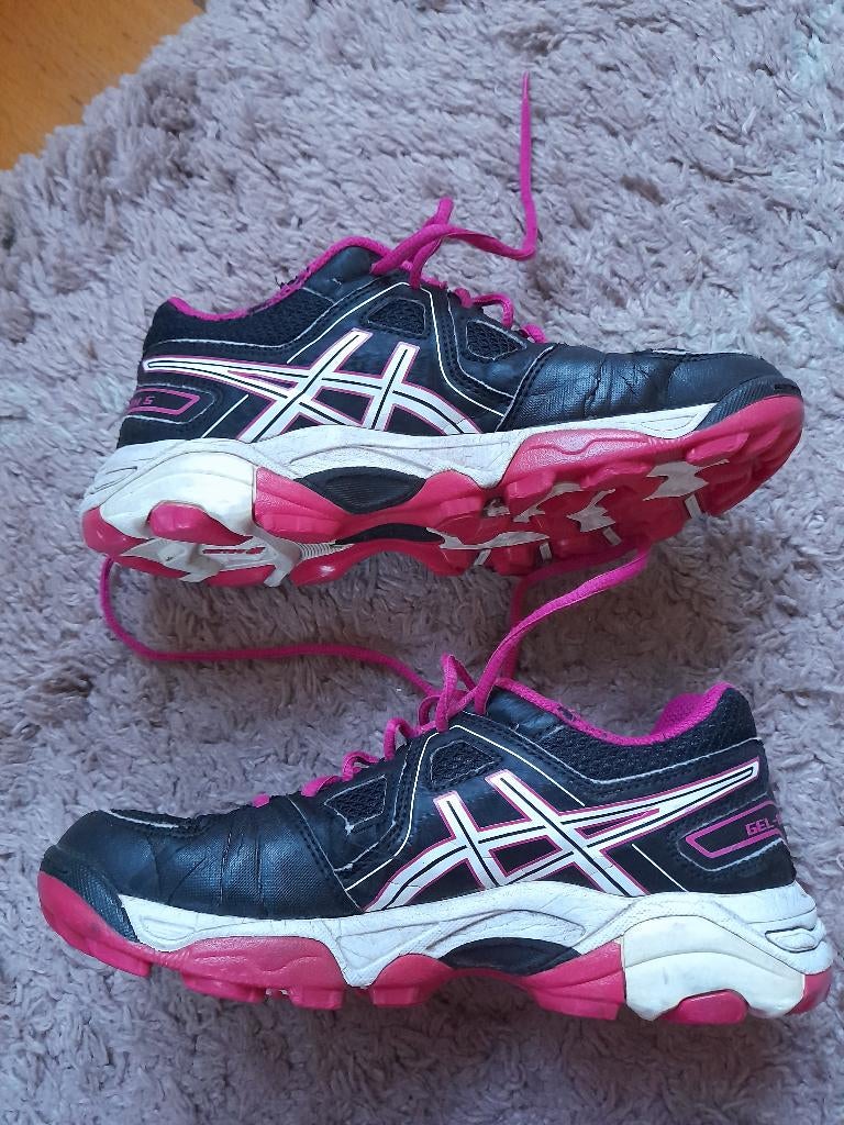Asics hockeyschoenen mt 36, Sport en Fitness, Hockey, Ophalen of Verzenden, Gebruikt, Schoenen