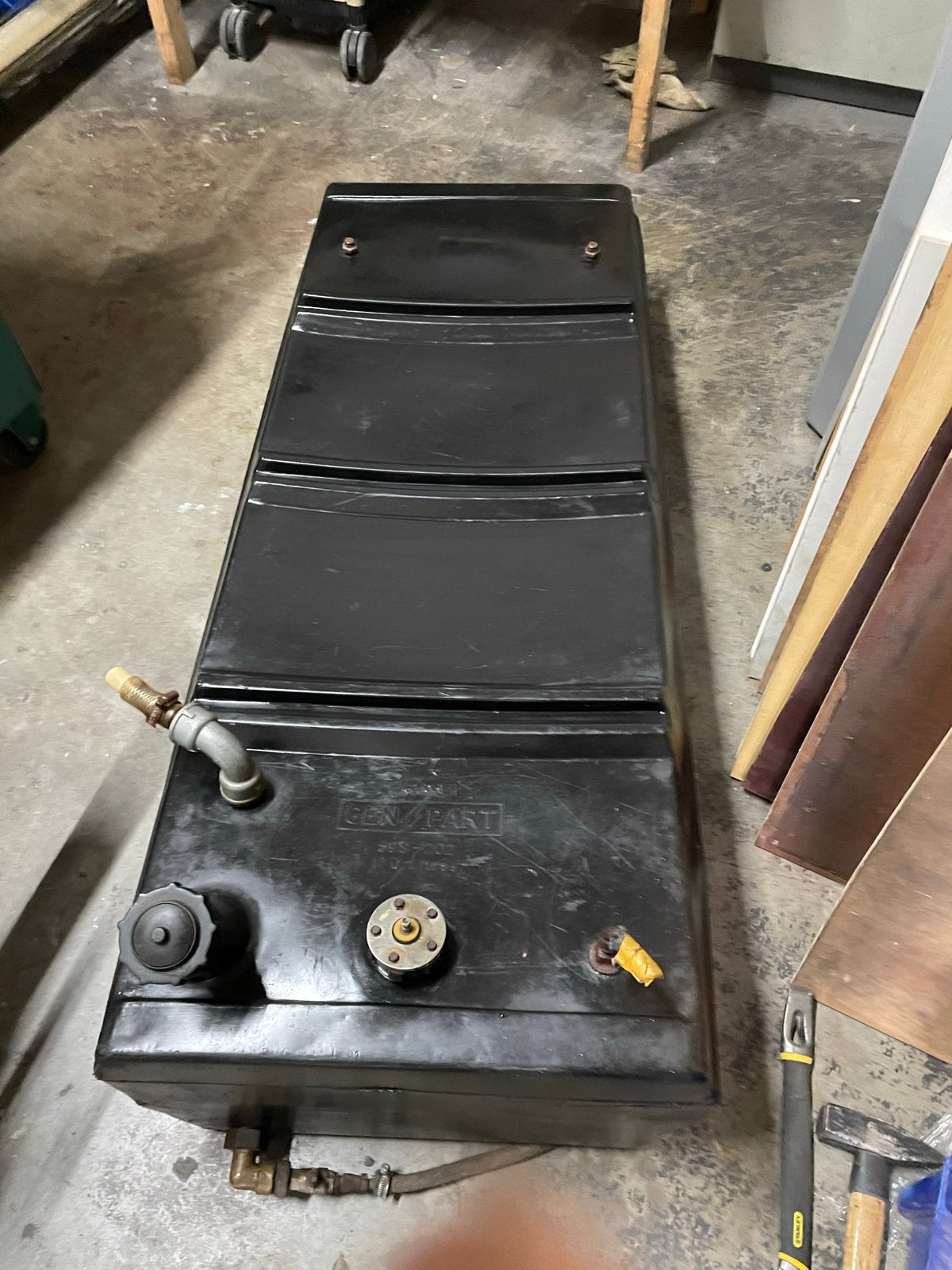 GEN PART Brandstoftank 170 Liter, Ophalen, Gebruikt, Motor en Techniek