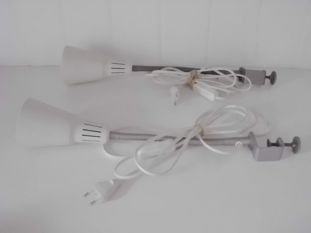 2 x IKEA KVART klemlampen mat wit retro vintage, type V0401!, Ophalen, Gebruikt, Met schakelaar, E14 (klein)