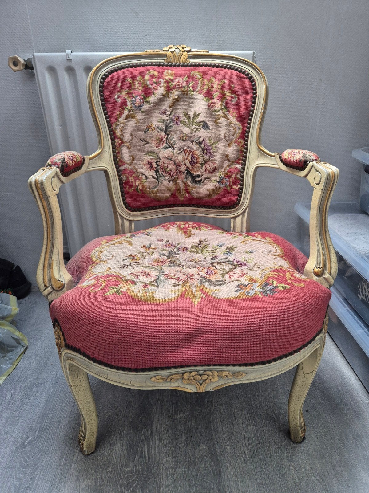 Vintage Louis XV fauteuil petit point roze, Antiek en Kunst, Ophalen