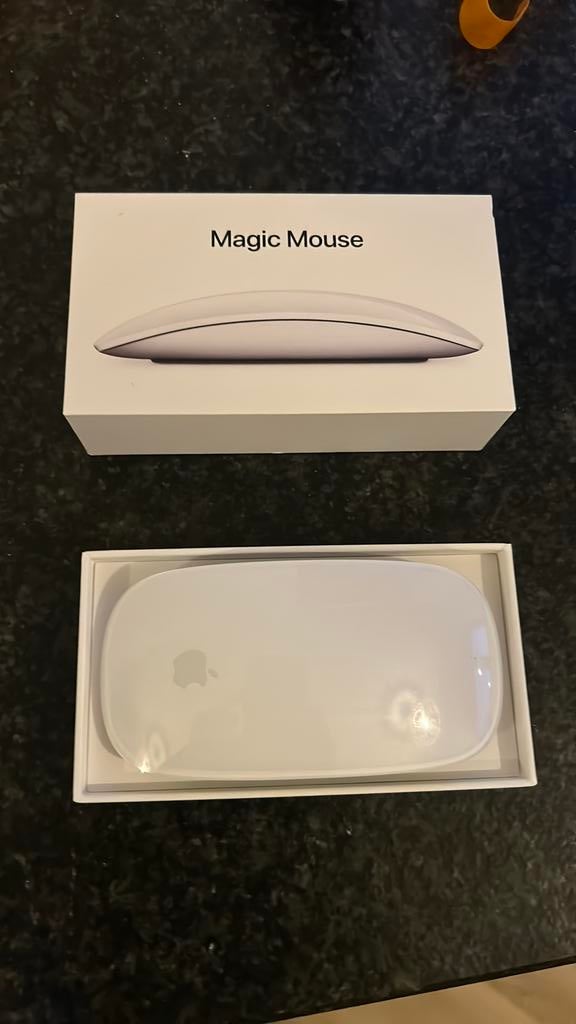 Apple magic mouse 2 zgan, Computers en Software, Muizen, Ophalen of Verzenden, Zo goed als nieuw