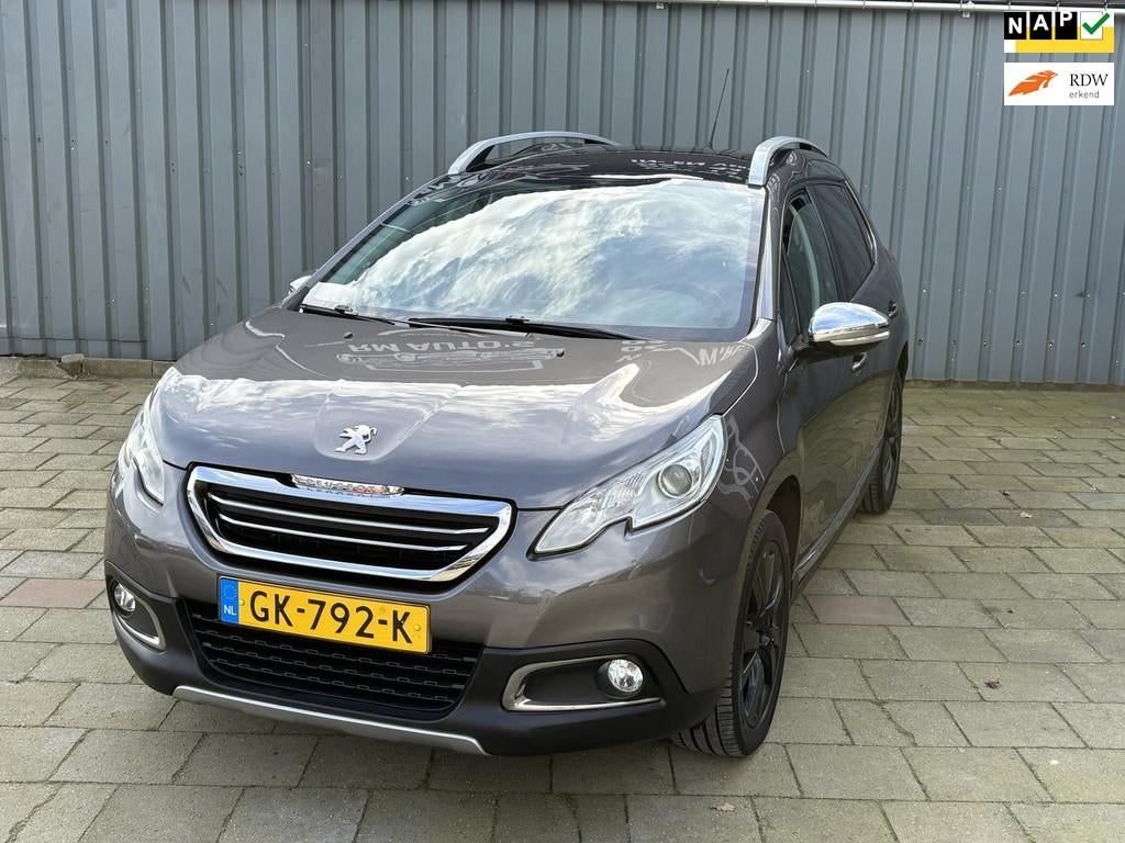 Peugeot 2008 1.2 PureTech Féline | Pano | Cruise | Nette au, Gebruikt, Euro 6, 1270 kg, 49 €/maand