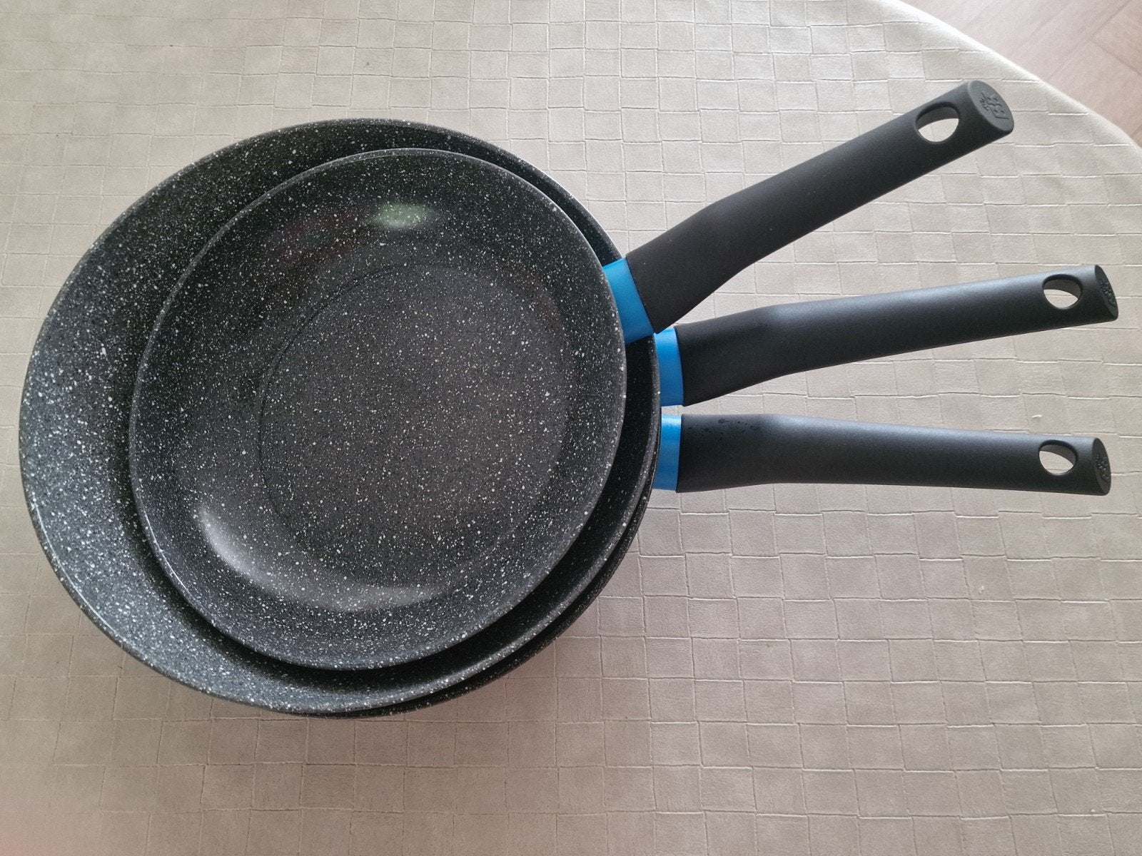 BK Bluelabel pannenset (2× koekenpan en 1x wokpan), Huis en Inrichting, Keuken | Potten en Pannen, Ophalen of Verzenden, Gebruikt