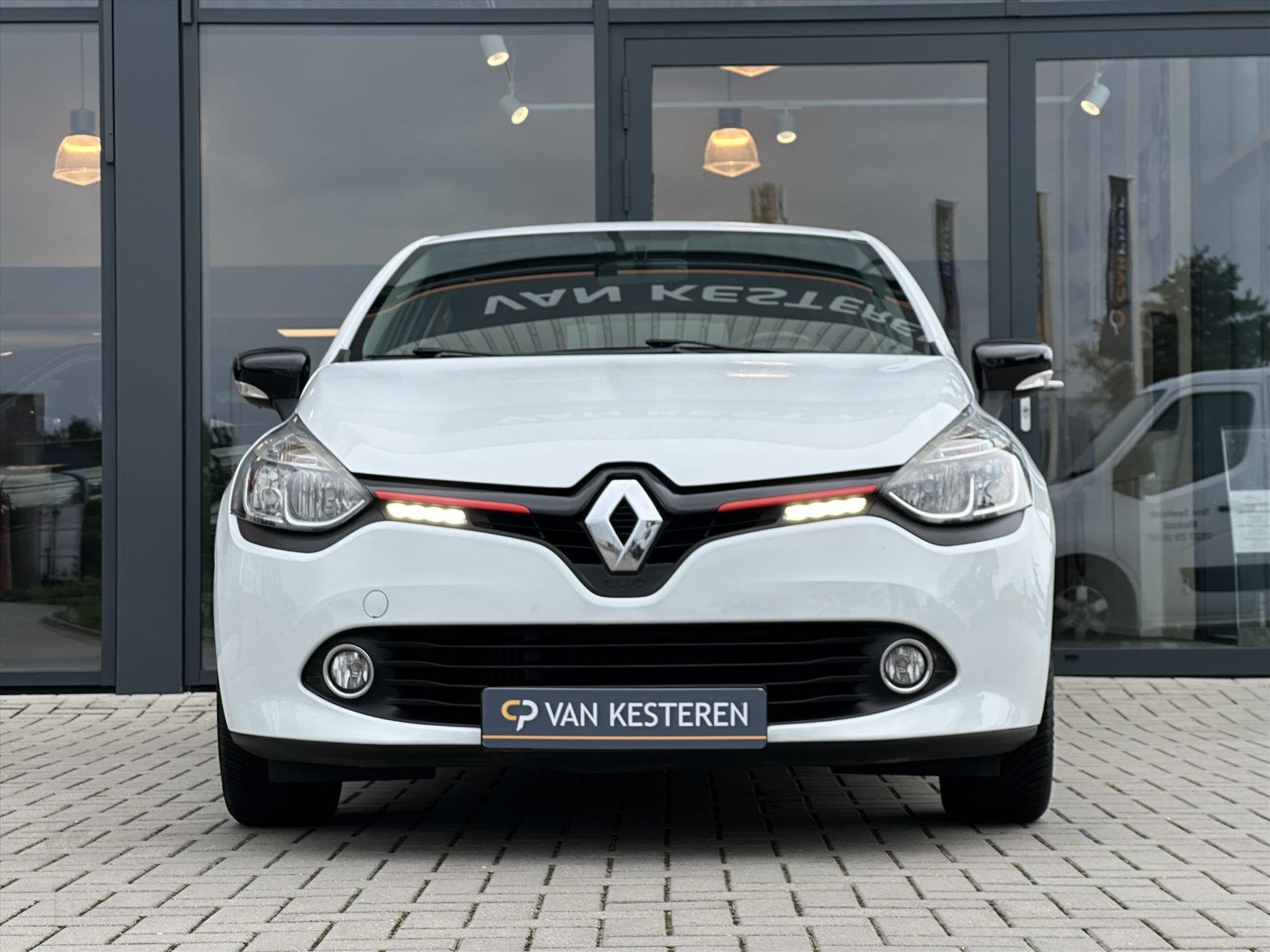 Foto 4 van RENAULT Clio TCe 90pk Dynamique | Nav. | Cruise C. | Voll De