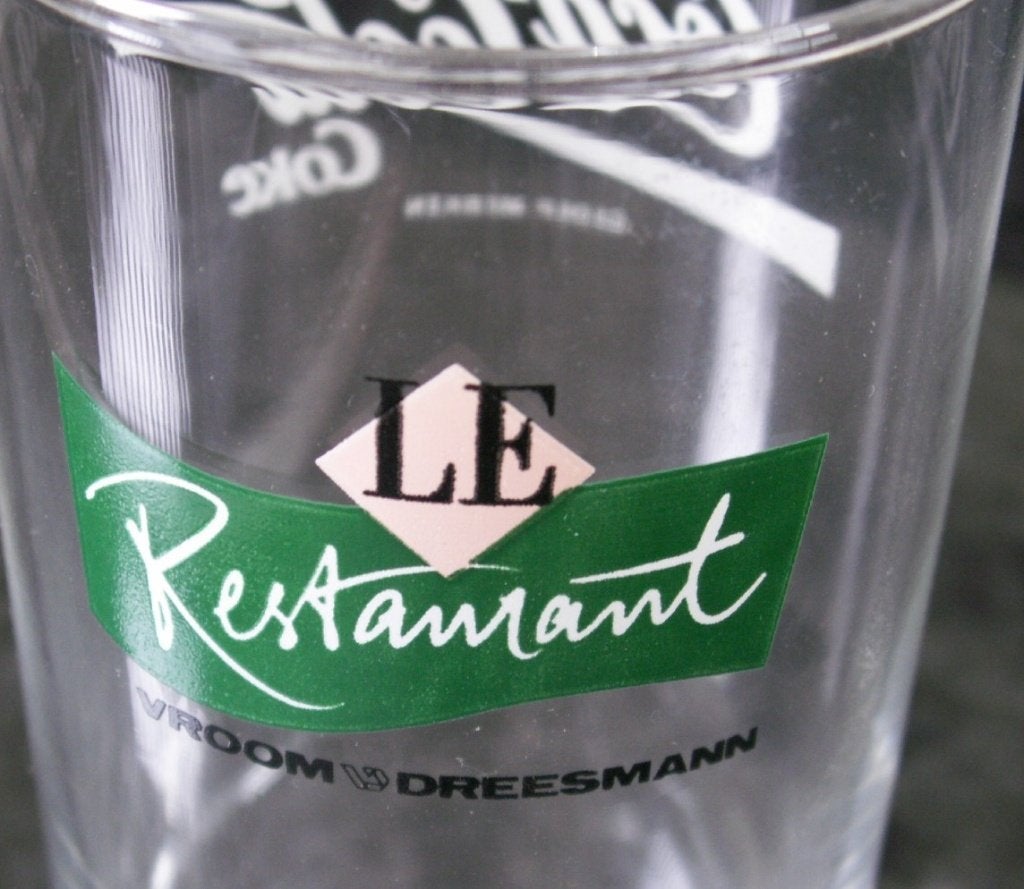 Coca Cola glas Le Restaurant  Vroom en Dreesmann Coca-Cola, Ophalen of Verzenden, Nieuw, Bierglas