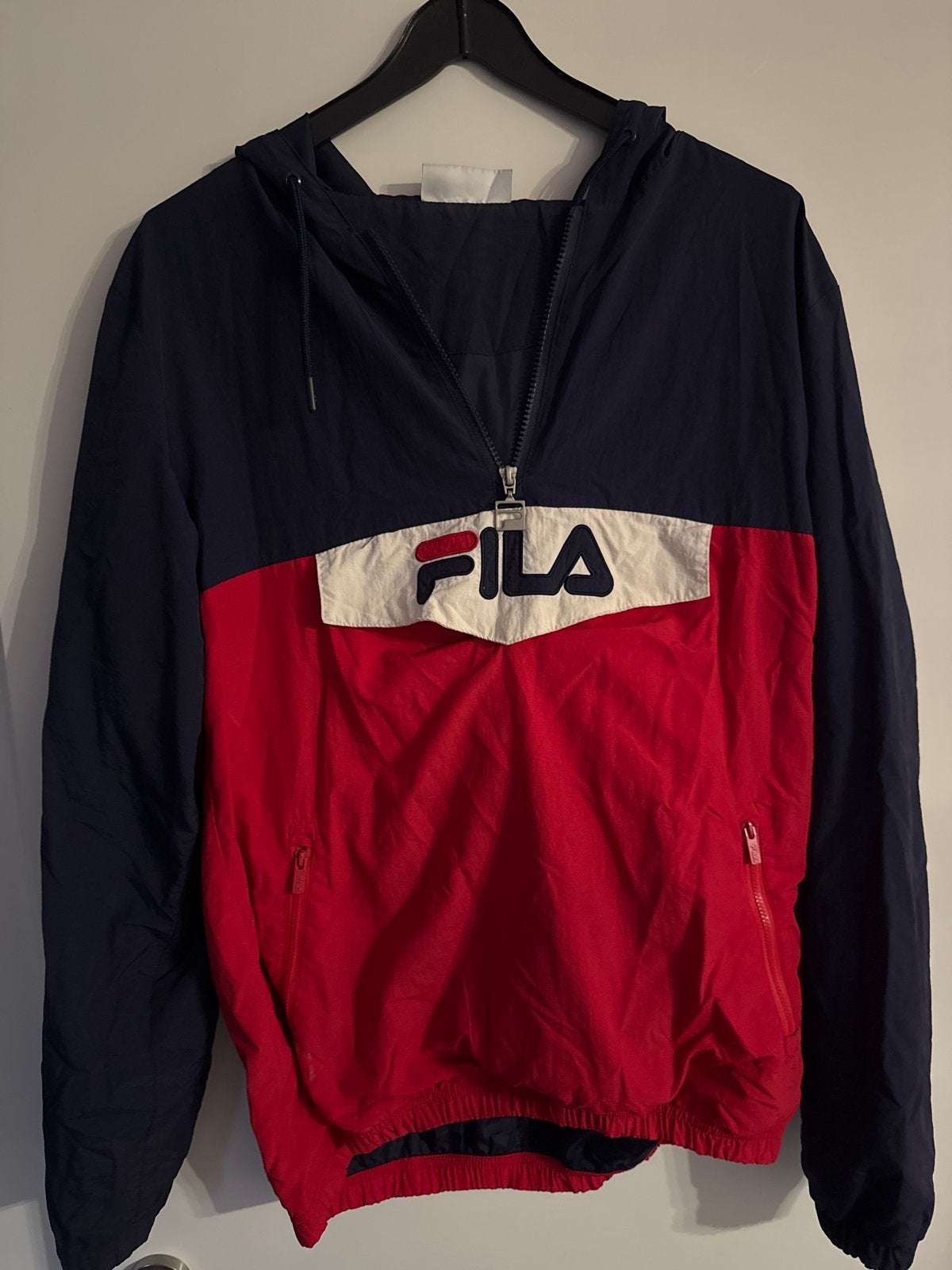 Fila Windjack - Rood, Blauw, Wit - Maat S, Ophalen of Verzenden, Zo goed als nieuw, Maat 36 (S), Rood