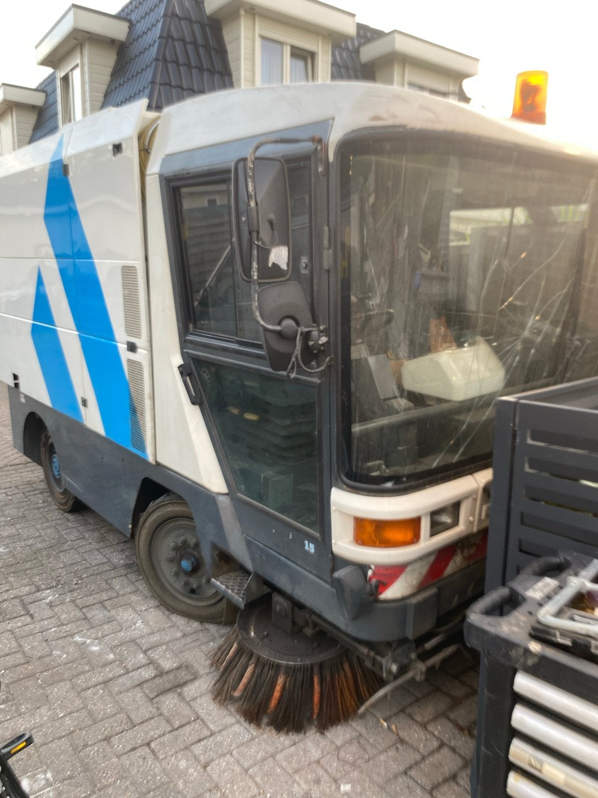RAVO 5002 Veegmachine in prima Staat met 9990 draaiuren, Ophalen, A, A, A