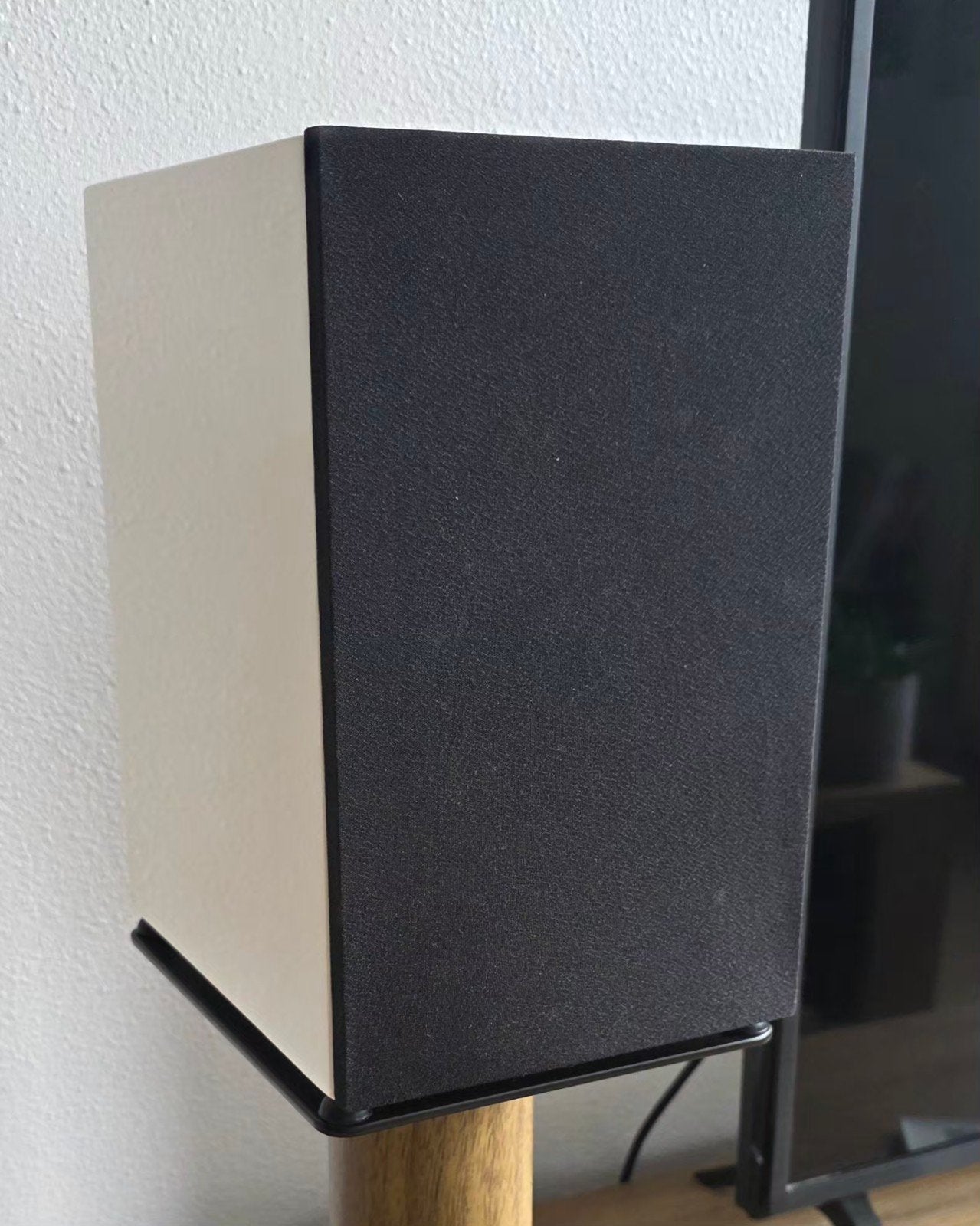 Box-Design Speaker Box 5 - Compacte Boekenplank Luidspreker, Ophalen of Verzenden, Zo goed als nieuw, Boekenplank luidspreker