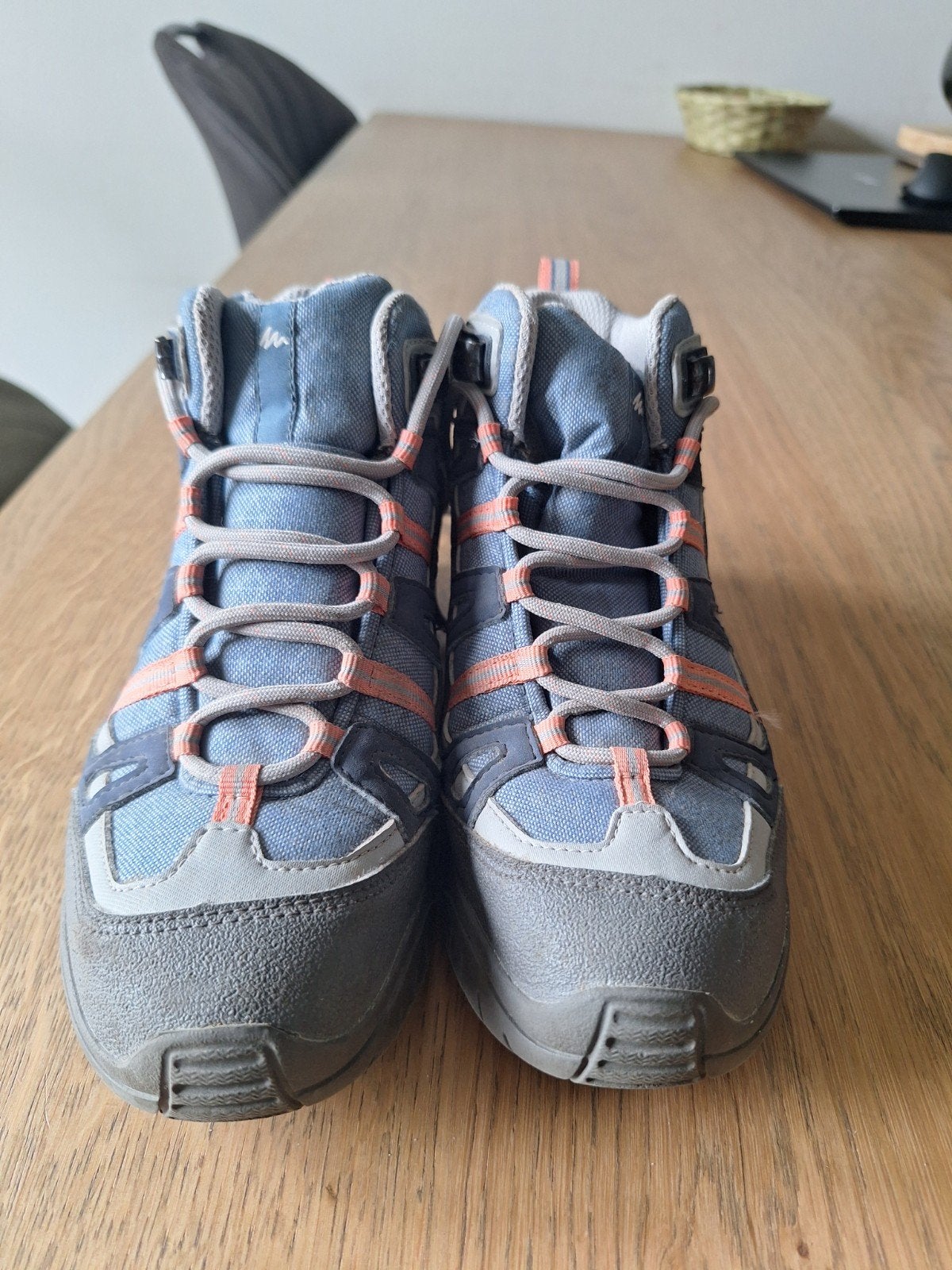 Wandelschoenen kind, Ophalen of Verzenden, Zo goed als nieuw, Schoenen