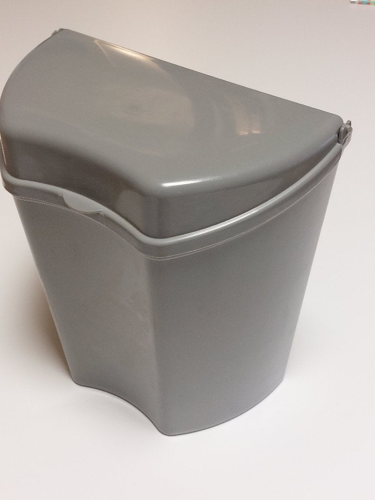 afvalbakje voor in de caravan, Kunststof, 40 liter of meer, Ophalen of Verzenden, Zo goed als nieuw