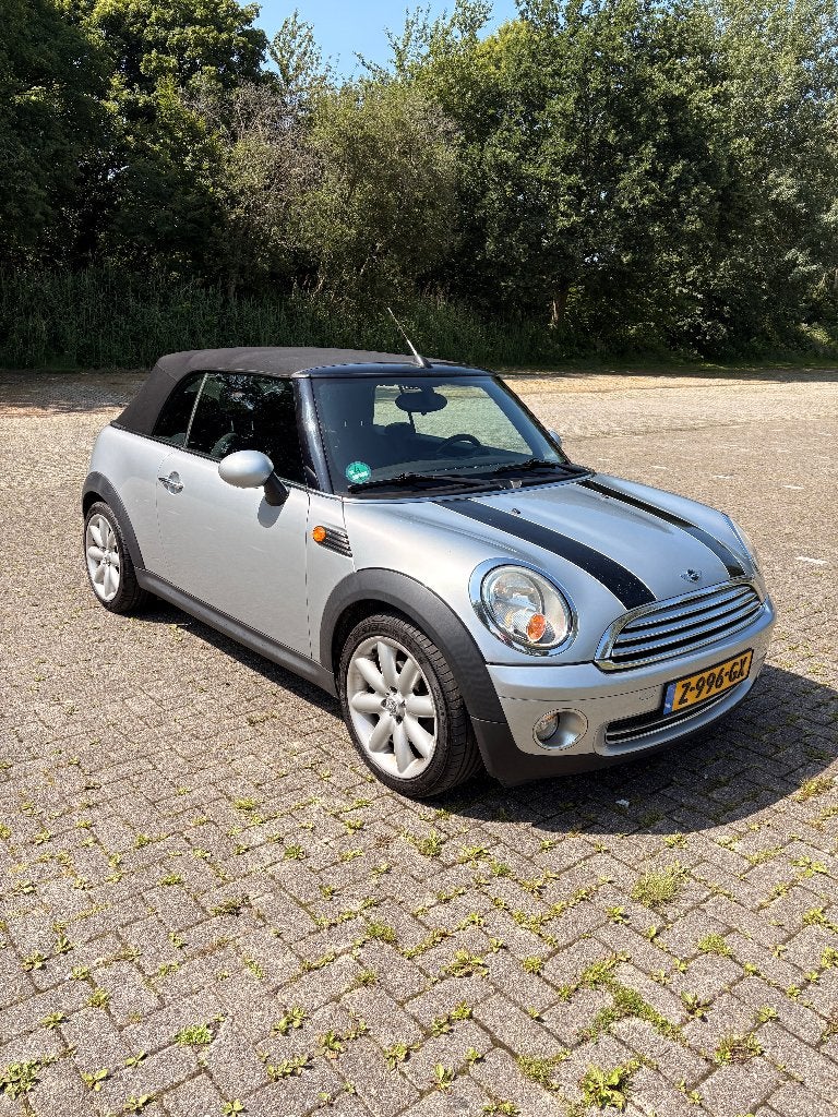 Mini Cabrio 1.6 120pk 2009 Grijs, Stof, 4 cilinders, Cabriolet, 4 stoelen