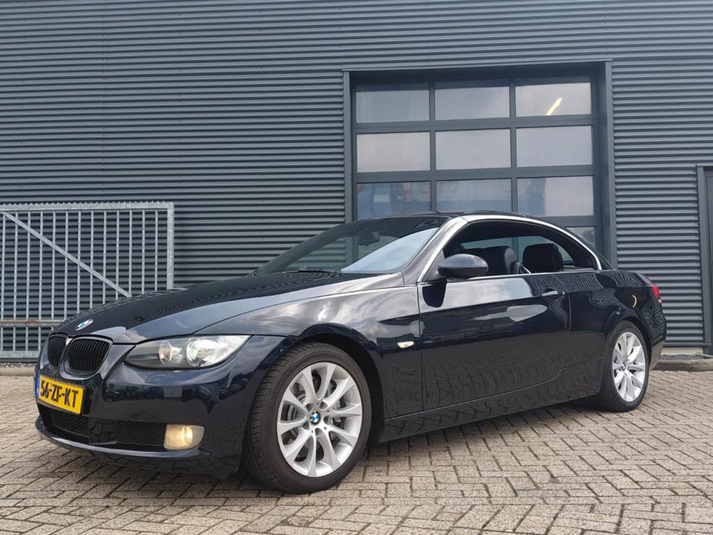 BMW 330i Cabrio Individual ' Zeer mooie auto', Auto's, BMW, Achterwielaandrijving, Cabriolet, 4 stoelen, 272 pk