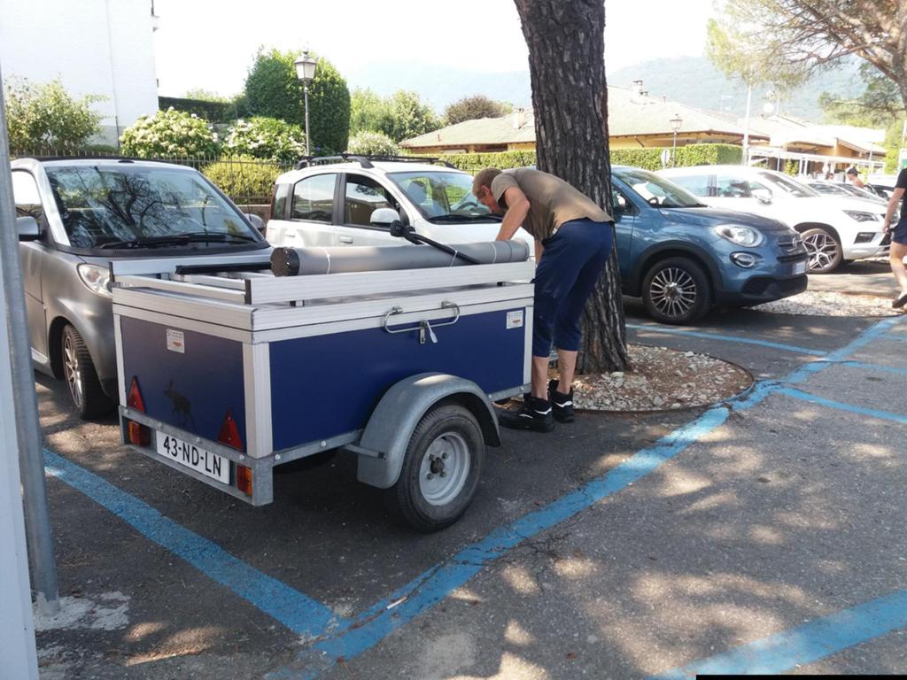 Nette bagagewagen te huur