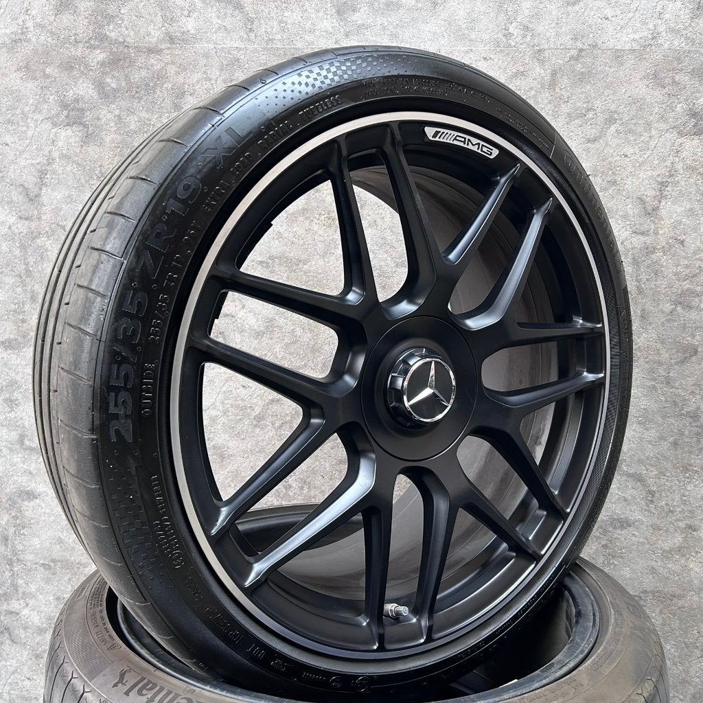 19 inch originele CLA 45 AMG velgen + zomerbanden MB CLA45, Auto-onderdelen, Banden en Velgen, 19 inch, Gebruikt, 255 mm, Banden en Velgen